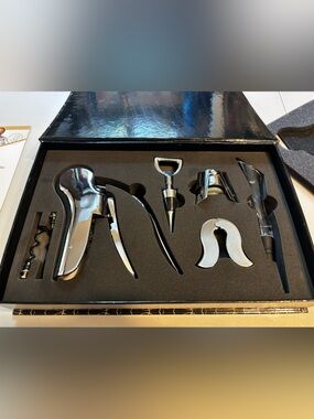 Wolfgang Puck 6 Piece Wine Set